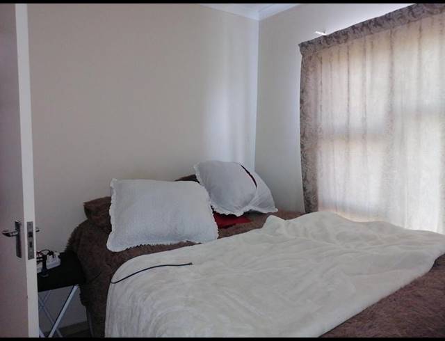 2 BEDROOM APARTMENT FOR SALE IN BRACKENHAM